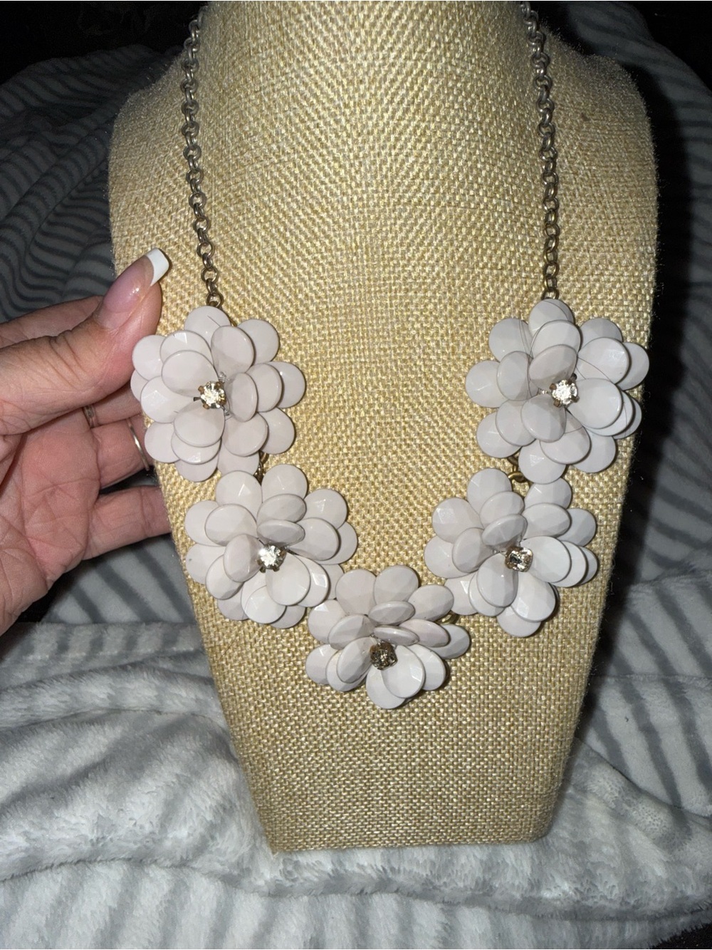 Vintage J Crew Floral Statement Necklace - Beige Flower Bib Necklace